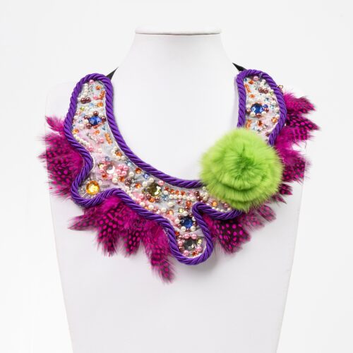 collana con piume