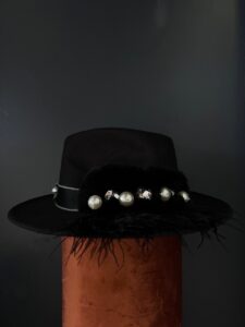 Cappello a falda larga