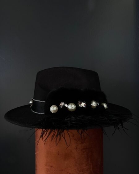 Cappello a falda larga