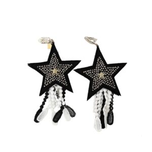 Orecchino black star