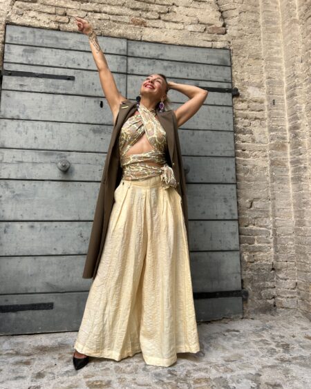 Pantaloni over Yellow
