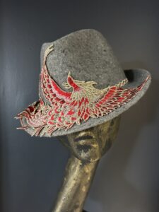 Cappello grigio Fenice