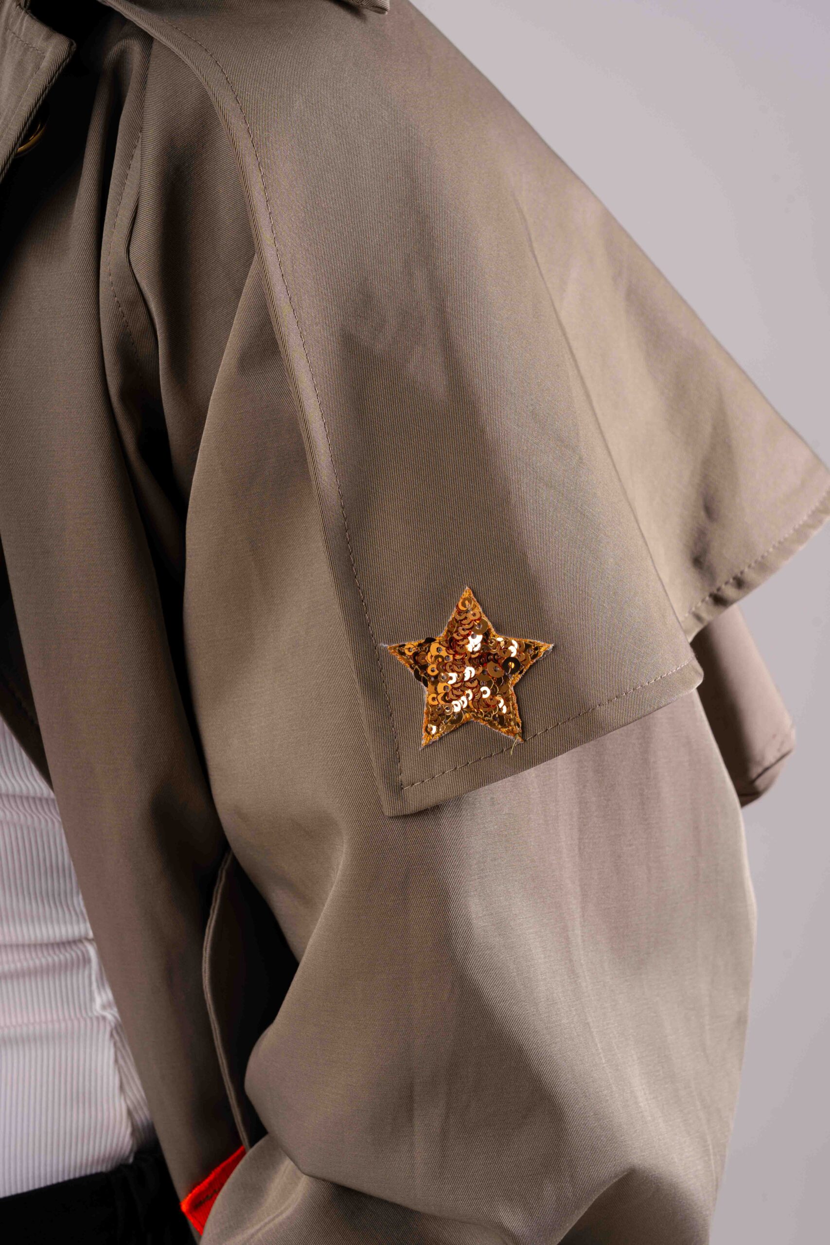 giacca fluo dettaglio spalla