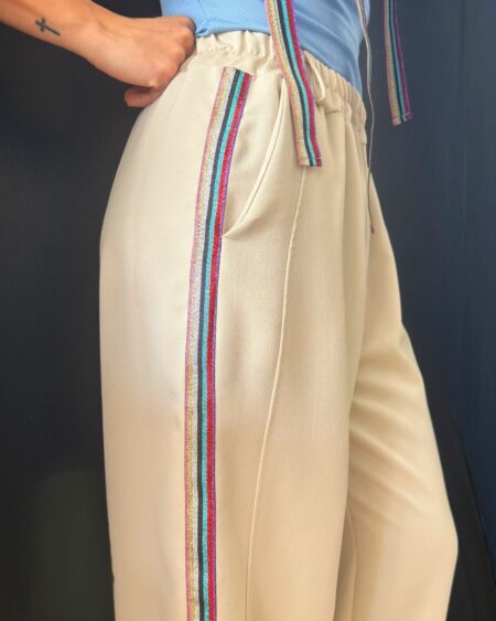Pantaloni Jogger Luxury Beige con Banda Arcobaleno Lurex