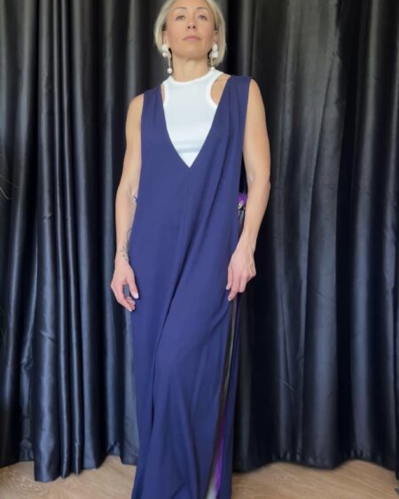 Tuta Jumpsuit Over Blu Notte con Stampe Floreali e Sfumature
