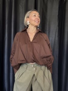Camicia Oversize con Ricamo Pavone sulla Schiena
